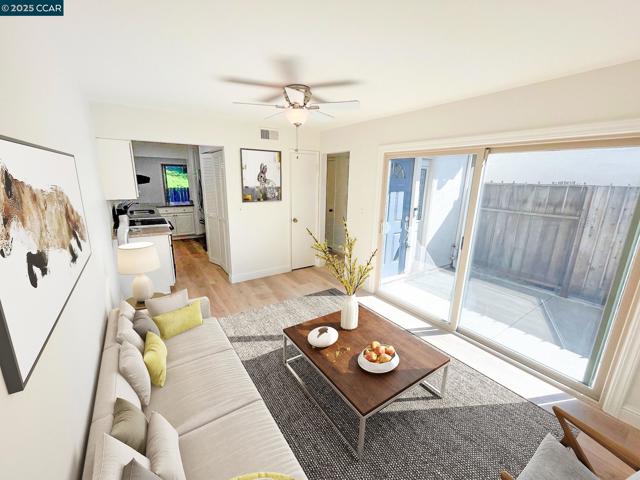 1800 Cannon Dr, Walnut Creek CA: https://media.crmls.org/mediaz/3ffcb0dc-6cc7-46db-849b-8e77a629fded.jpg