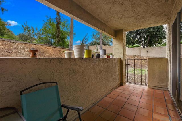 1146 Grape St, San Marcos CA: https://media.crmls.org/mediaz/3ffcb75c-197b-469d-a5c5-9d130203574a.jpg