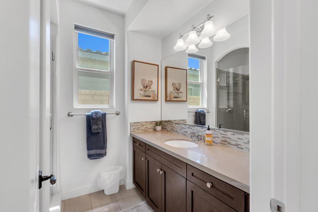 81805 Four Seasons Place, La Quinta CA: https://media.crmls.org/mediaz/3ffd3df0-2f92-4b37-95be-202d07d7385f.jpg