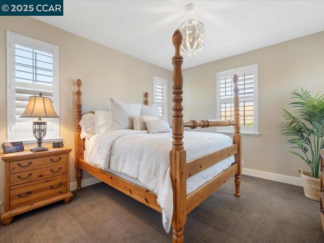 1927 Vintage Cir, Brentwood CA: https://media.crmls.org/mediaz/3ffe7360-5ea7-4985-b9fc-792d6b00e019.jpg