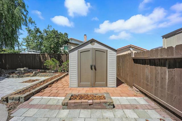 2507 Constellation Drive, Hayward CA: https://media.crmls.org/mediaz/3fffc9c4-8503-4289-898d-fff62607e514.jpg