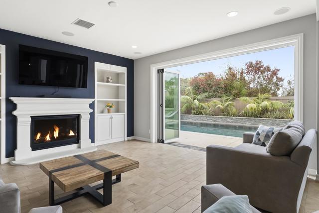1017 Scarlet Way, Encinitas CA: https://media.crmls.org/mediaz/3fffe219-70e4-45a0-ae29-74e6a0c02c5c.jpg