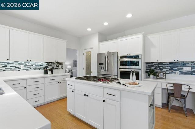 Image 14 of 51 For 811 Vineyard Ct