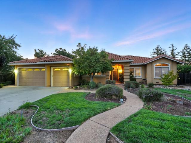 3097 High Meadow Ln, San Jose CA: https://media.crmls.org/mediaz/4000223a-7f3b-4858-b466-fcb18e28c04f.jpg