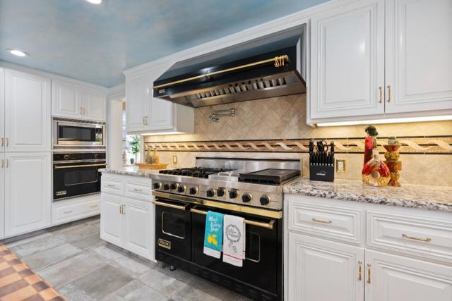 2859 Broken Oak Court, San Jose CA: https://media.crmls.org/mediaz/40005d69-748e-40f6-860a-6cf8b7e6134a.jpg