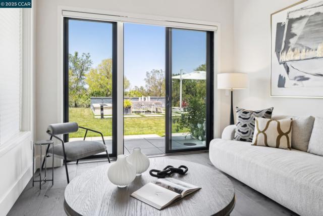 1021 Via Del Gato, Alamo CA: https://media.crmls.org/mediaz/4000b1e2-42cd-43dd-a5f6-dfd2cbf5b290.jpg