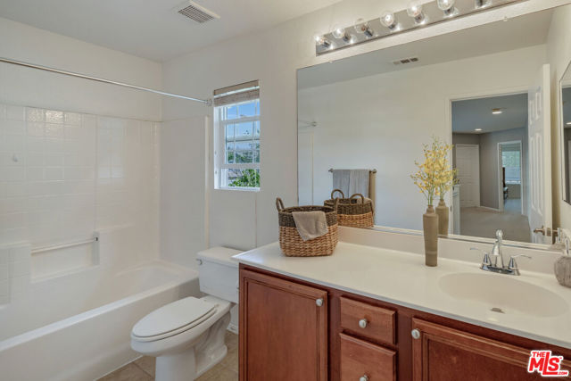 27356 Dearborn Drive, Valencia CA: https://media.crmls.org/mediaz/40014983-5e3d-4dc8-baef-c6a46240bb2f.jpg