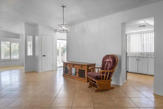 74577 Azurite Circle E, Palm Desert CA: https://media.crmls.org/mediaz/4001efc6-4f85-417b-a557-226a9467f531.jpg