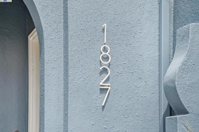 1827 Moreland Dr, Alameda CA: https://media.crmls.org/mediaz/4001fde3-fcb8-4902-aaeb-2f4412260ef2.jpg