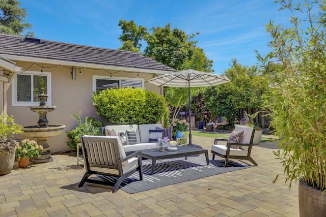 500 South Road, Belmont CA: https://media.crmls.org/mediaz/4002d9d9-0fe0-4dc9-b93d-cdb2d2994feb.jpg
