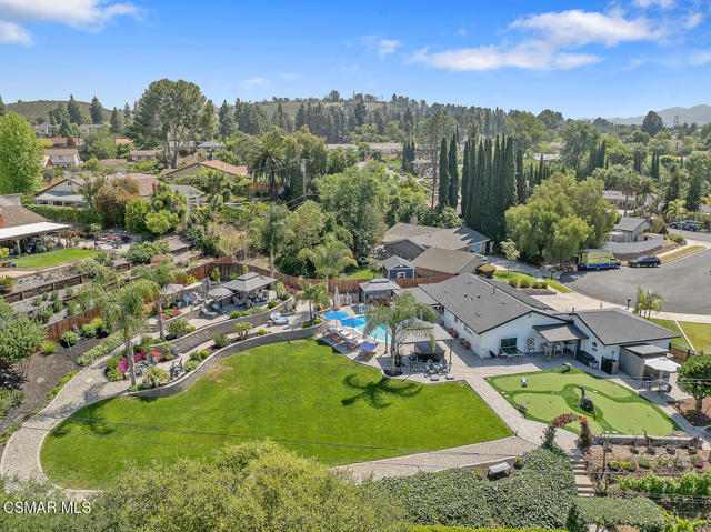 1233 Calle Olmo, Thousand Oaks CA: https://media.crmls.org/mediaz/4003c621-f0f1-425e-9568-51183be19f57.jpg