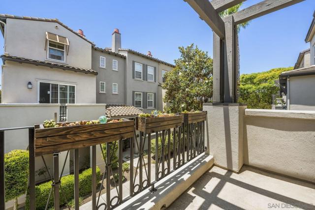 16942 Vasquez Way, San Diego CA: https://media.crmls.org/mediaz/40042d8d-a3b4-4d9c-8875-eb8dfec6d799.jpg