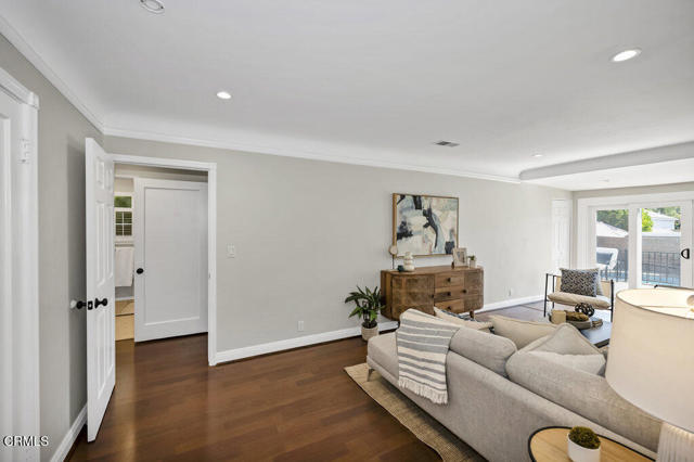 222 Pasqual Avenue, San Gabriel CA: https://media.crmls.org/mediaz/4004c688-a4c6-4d67-bd5f-15b2dbf485ea.jpg