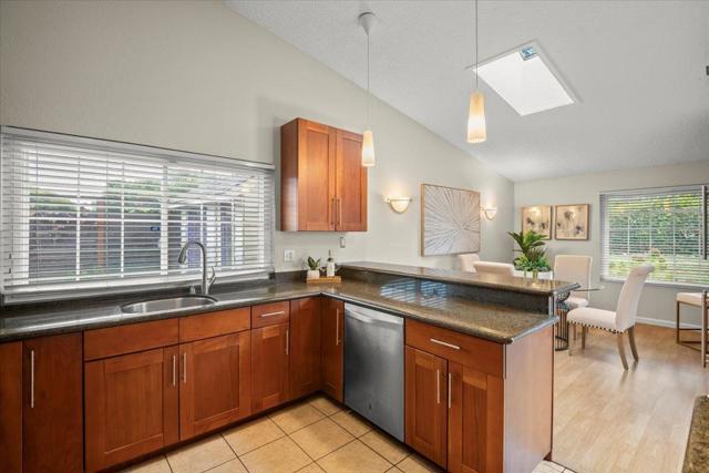 1350 N Cabrillo Highway, Half Moon Bay CA: https://media.crmls.org/mediaz/4004e7d8-e00d-435f-ae73-7f016d019e77.jpg