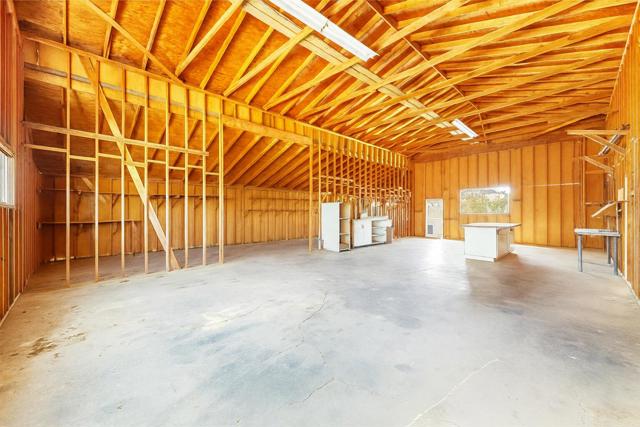 8837 Hardesty Drive Drive, Yucca Valley CA: https://media.crmls.org/mediaz/4005aa34-6564-4d68-9ed9-0349b4802d73.jpg