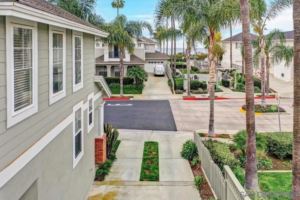 MLS #250028019SD img 1