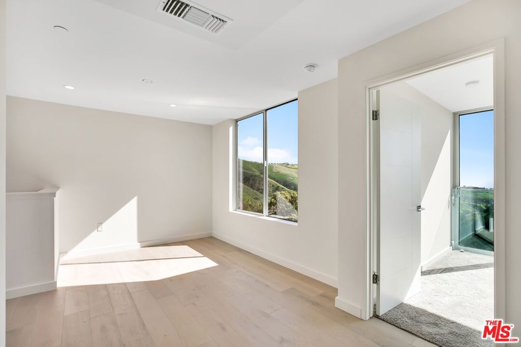 MLS #26875897 image #56