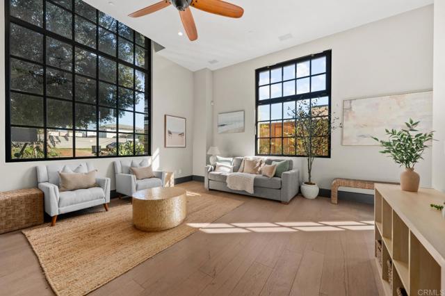 Detail Gallery Image 8 of 43 For 907 S Tremont St, Oceanside,  CA 92054 - 3 Beds | 3/1 Baths