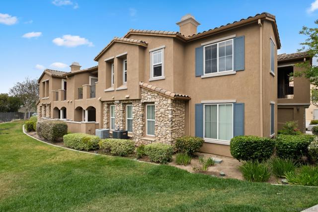 12680 Creekview Drive, San Diego CA: https://media.crmls.org/mediaz/40075e9c-ad3c-4462-b8ac-cafca0c05715.jpg