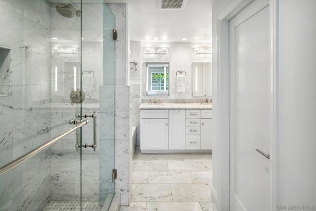 8590 Cliffridge Ave, La Jolla CA: https://media.crmls.org/mediaz/40075ef7-cc32-459d-b0b8-fbc603b6c513.jpg