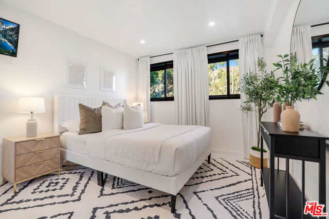 Drew Fenton | 4263 Vista Place Malibu CA | MLS: 7428610 Drew Fenton | 4263 Vista Place Malibu CA | MLS: 7428610