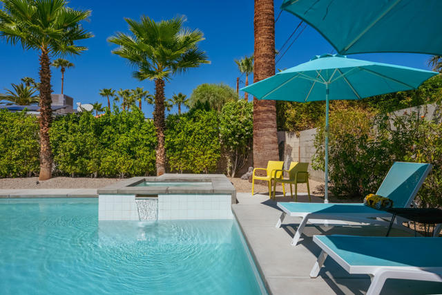 748 N Calle Rolph, Palm Springs, CA 92262