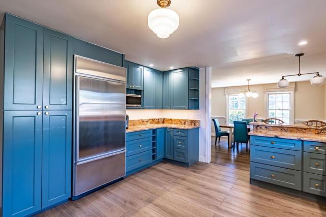 811 Alameda Avenue, Monterey CA: https://media.crmls.org/mediaz/400853c6-f193-4098-8f5e-bb3a02cf9c82.jpg