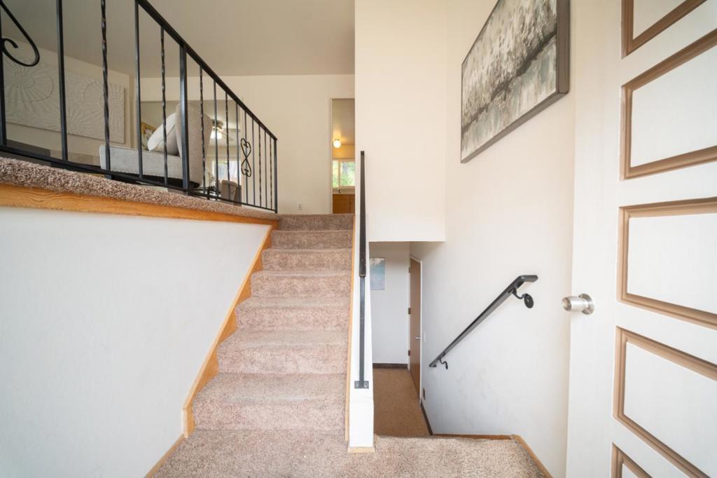 https://media.crmls.org/mediaz/4008a6f3-5bcd-47fe-9acc-c9cf9e46432c.jpg?preset=X-Large
