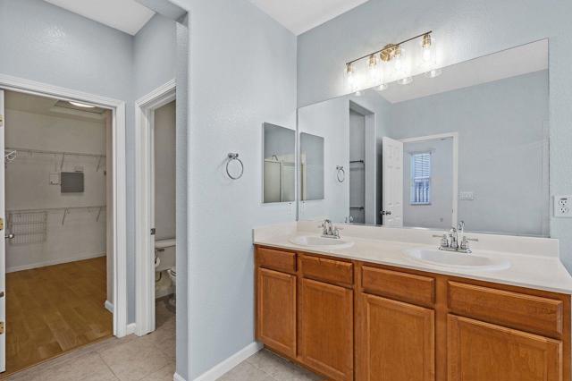 29165 Eden Shores Drive, Hayward CA: https://media.crmls.org/mediaz/40099ba1-a272-470e-9e79-ef624e803b68.jpg