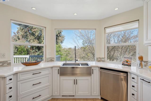 Image 20 of 60 For 4919 Monaco Dr