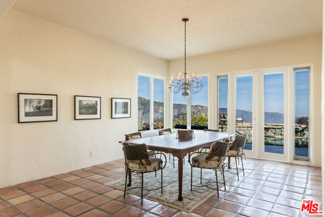 23407 W Copacabana Street, Malibu CA: https://media.crmls.org/mediaz/400a5d57-c8cb-463a-a815-3c2a0651e3e5.jpg