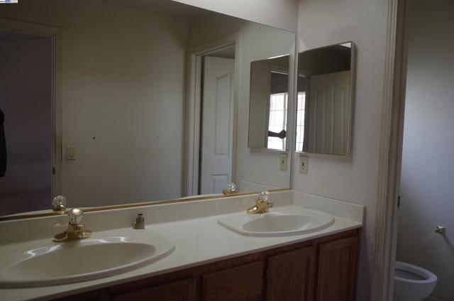 4354 Conejo dr, Danville CA: https://media.crmls.org/mediaz/400ba81d-b8d1-42c4-a31f-63485fff0966.jpg