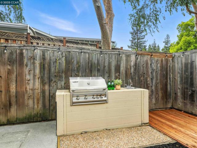 218 Jewel Ter, Danville CA: https://media.crmls.org/mediaz/400c94e1-edac-4cd8-9e45-8cf0559542e7.jpg