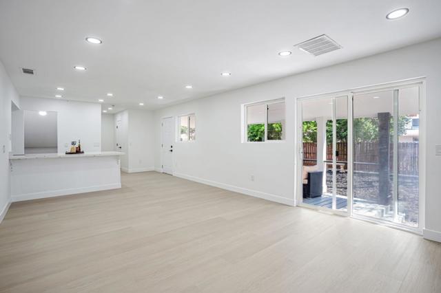 109 Maple Street, Vacaville CA: https://media.crmls.org/mediaz/400ca56b-34ce-47a0-bbf5-0d8976dfbdce.jpg