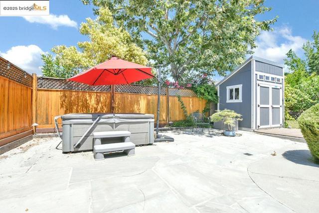 4525 Temblor Way, Antioch CA: https://media.crmls.org/mediaz/400cf2ec-5558-4256-bcb4-ea36154e649d.jpg