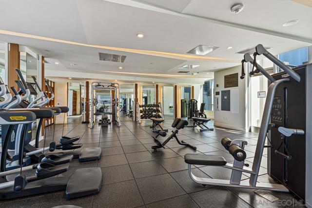 1388 Kettner Blvd, San Diego CA: https://media.crmls.org/mediaz/400d3f91-1ae6-4edf-8292-b72528123a74.jpg