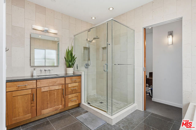 512 Irena Avenue, Redondo Beach, California 90277, 5 Bedrooms Bedrooms, 0 ,3 BathroomsBathrooms,Residential,For Sale,Irena,0,26860787