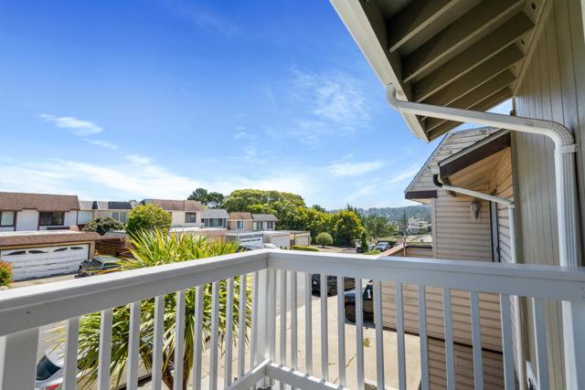 3637 Bettman Way, South San Francisco CA: https://media.crmls.org/mediaz/400e4239-3df9-401e-be30-d954db75db34.jpg