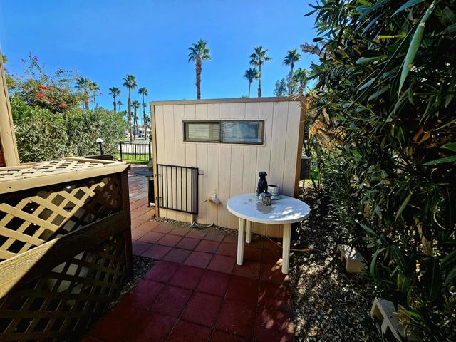 16400 Bubbling Wells Rd Road, Desert Hot Springs CA: https://media.crmls.org/mediaz/400e6eb8-0225-4fb4-a5a4-7b24b3e9abbf.jpg