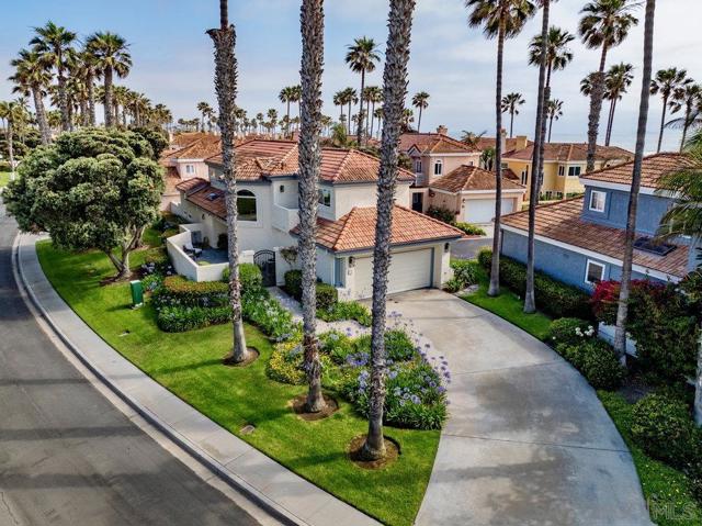 12 Mardi Gras Rd, Coronado CA: https://media.crmls.org/mediaz/400eb18c-0fd5-4e39-b1e9-4bb25cfcb8e1.jpg