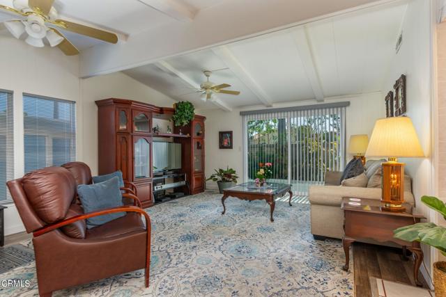 Detail Gallery Image 3 of 42 For 17 Tahquitz Ct #216,  Camarillo,  CA 93012 - 2 Beds | 2 Baths