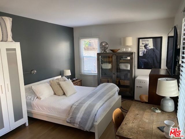 745 -747 1/4 N Hayworth Avenue, Los Angeles CA: https://media.crmls.org/mediaz/401000cd-66b1-41e5-8f5a-4bf453e3cc91.jpg