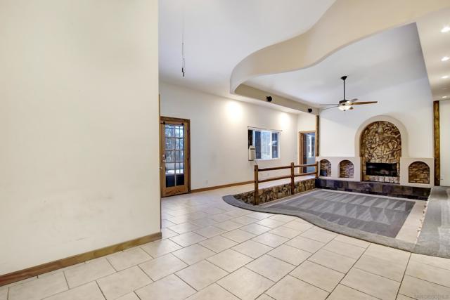 30485 Anaconda Ct, Temecula CA: https://media.crmls.org/mediaz/4010062a-a68f-413c-8015-0527fe1bf504.jpg
