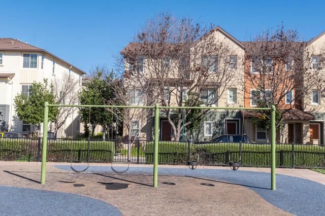 3079 Madsen Street, Hayward CA: https://media.crmls.org/mediaz/401018e3-e082-48c2-ac31-32eddf076826.jpg