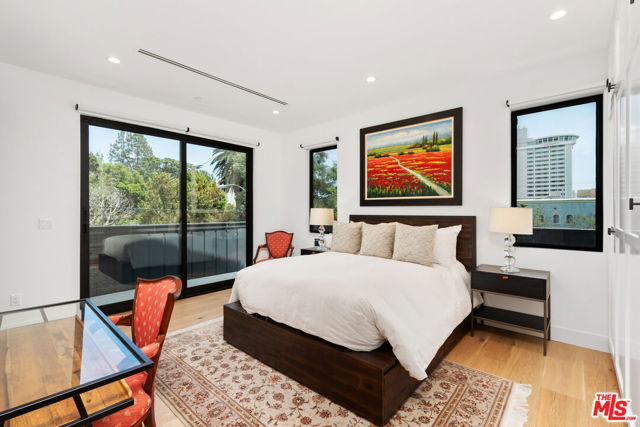 1919 Pinehurst Road, Los Angeles CA: https://media.crmls.org/mediaz/40108a1d-9e5e-4127-84e1-10d119a3988f.jpg