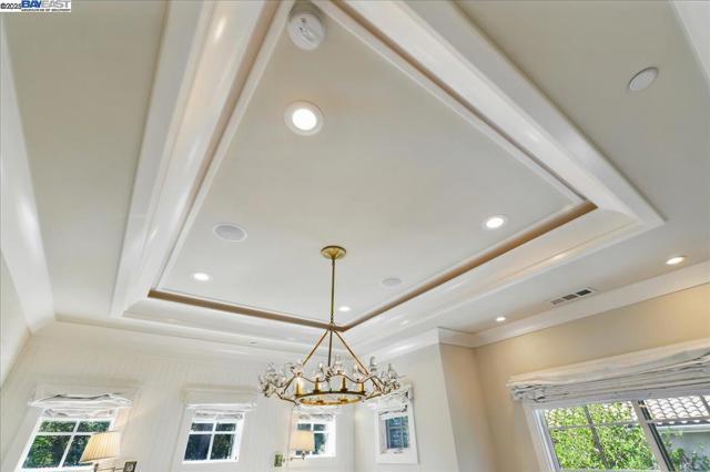 16741 Loma St, Los Gatos CA: https://media.crmls.org/mediaz/4011b67e-63ef-4944-a5a9-545bacb33990.jpg