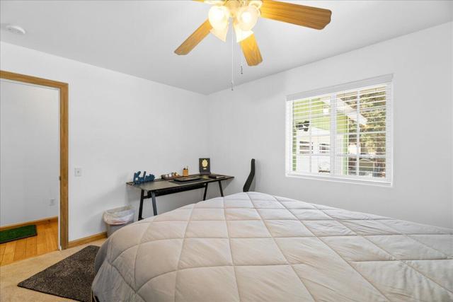 2737 Cedar Lane, Big Bear CA: https://media.crmls.org/mediaz/4011d931-e78f-49e4-9cdf-65c855378a9c.jpg