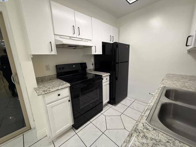 38623 Cherry Ln, Fremont CA: https://media.crmls.org/mediaz/40137466-ef55-4fa7-b1d4-187749619cb6.jpg
