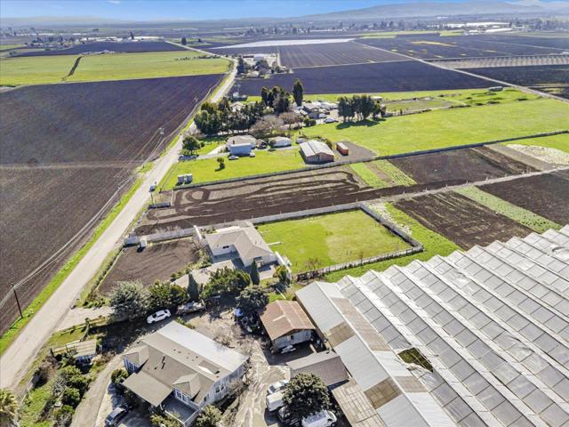 7381 Furlong Avenue, Gilroy CA: https://media.crmls.org/mediaz/4013be58-6f2b-4cbd-9340-6b12100465eb.jpg
