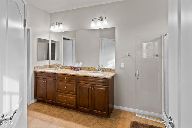 Detail Gallery Image 11 of 20 For 13324 Sterling Heights Dr, Bakersfield,  CA 93306 - 2 Beds | 2 Baths